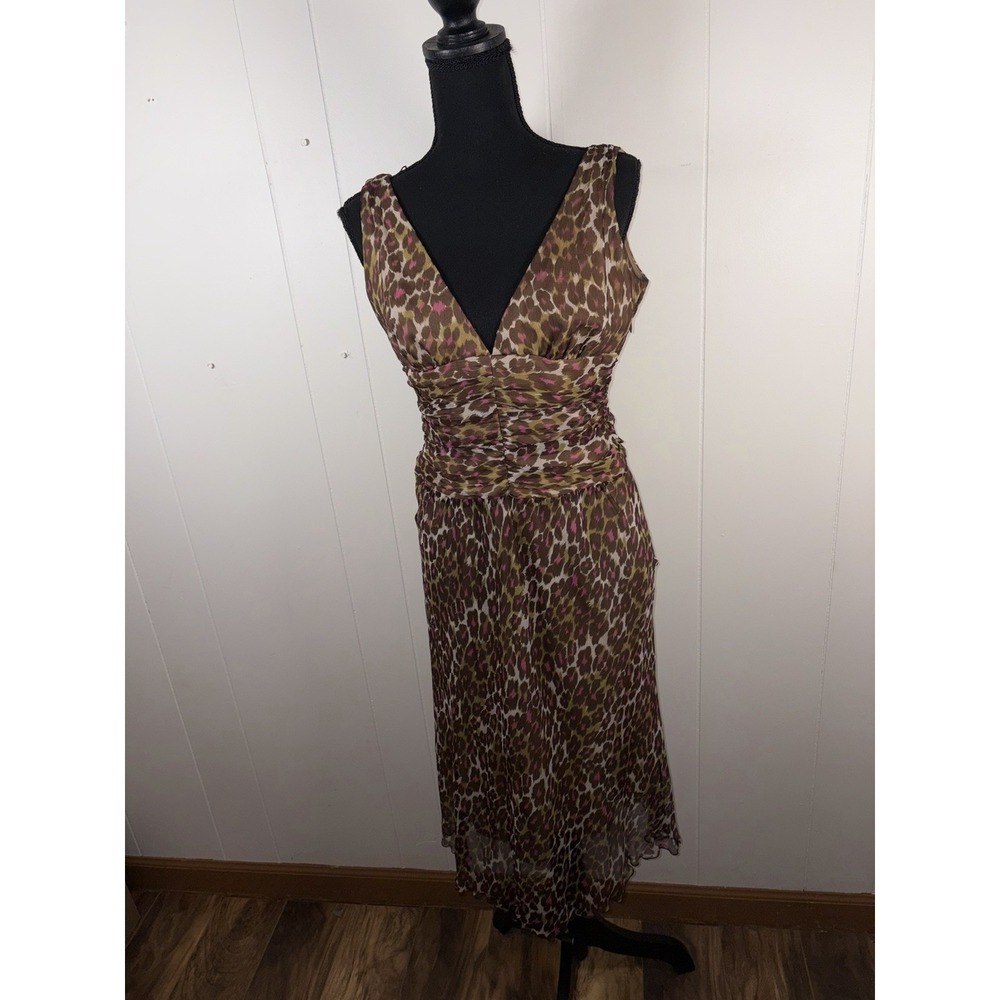 Trina Turk leopard print dress V-neckline silk‎ dress 8 Midi Gathered Waist